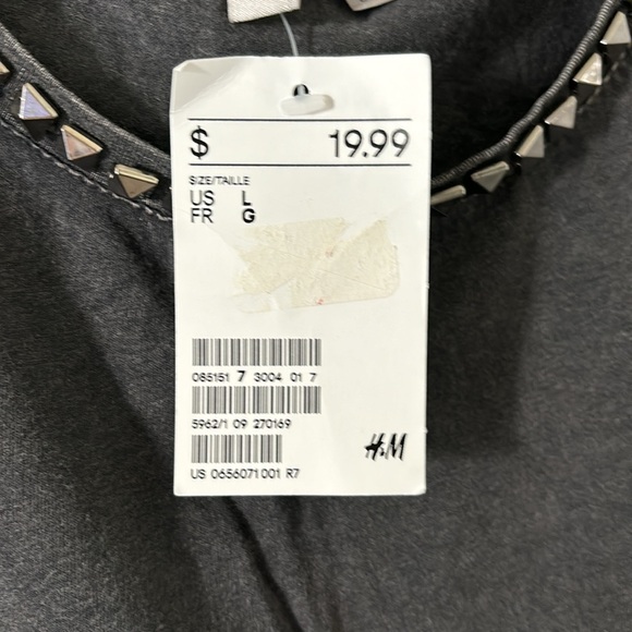 H&M Tank Top - Picture 6 of 6